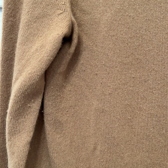 Everlane Cashmere Crew - Picture 3 of 4